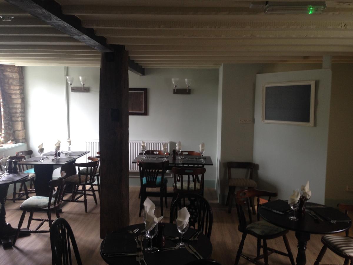 Mildmay Arms Queen Camel Extérieur photo