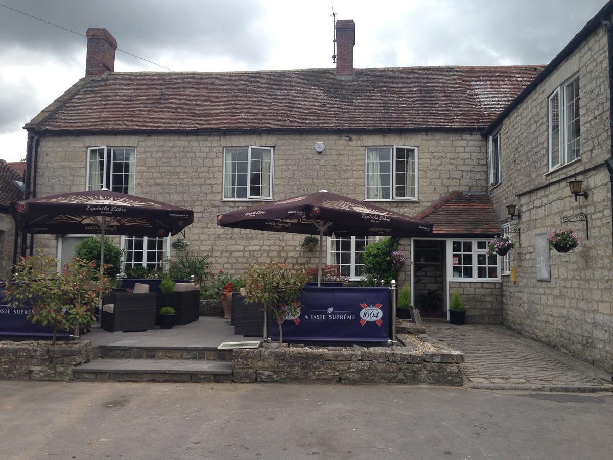 Mildmay Arms Queen Camel Extérieur photo